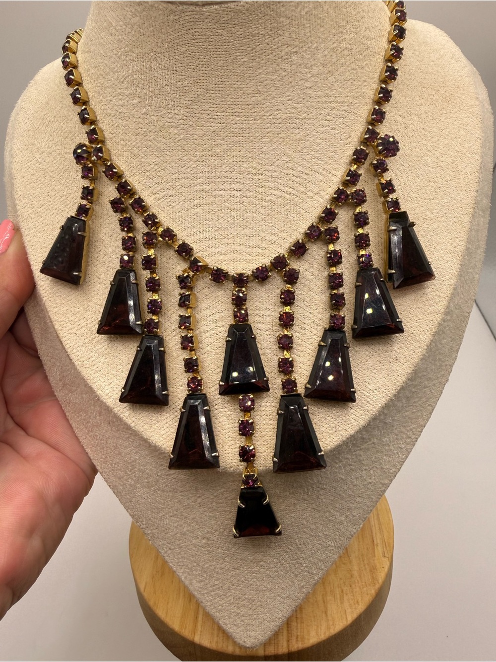 Vintage Deep Purple Rhinestone Dangle Necklace 15” | Gold Tone Statement Bib